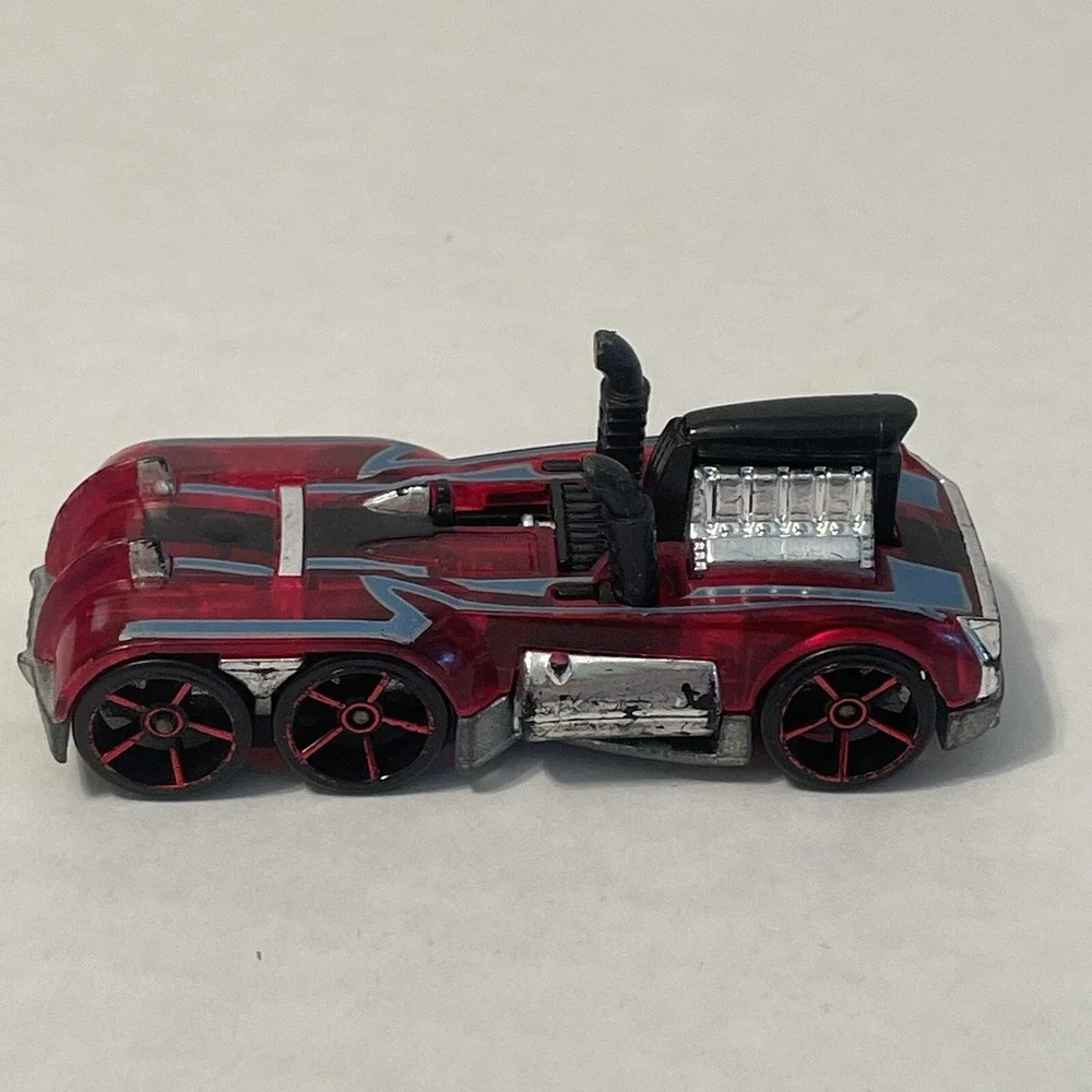 HOT‎ WHEELS 2012 CODE CARS #16/22 SEMI-PSYCHO RED Loose
